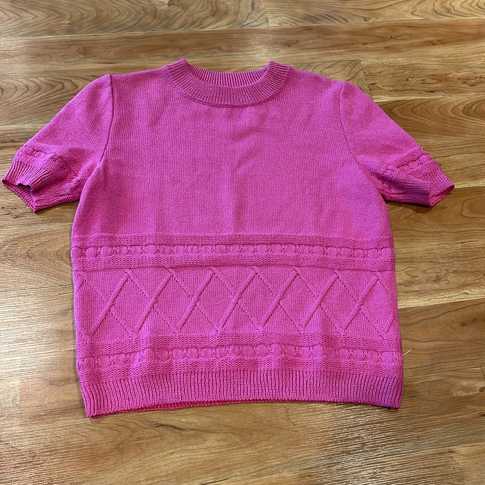 St. John Sport by Marie Gray pink short sleeve sweater size M